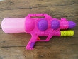 Vodní pistole 42 cm s pumpou - Růžová