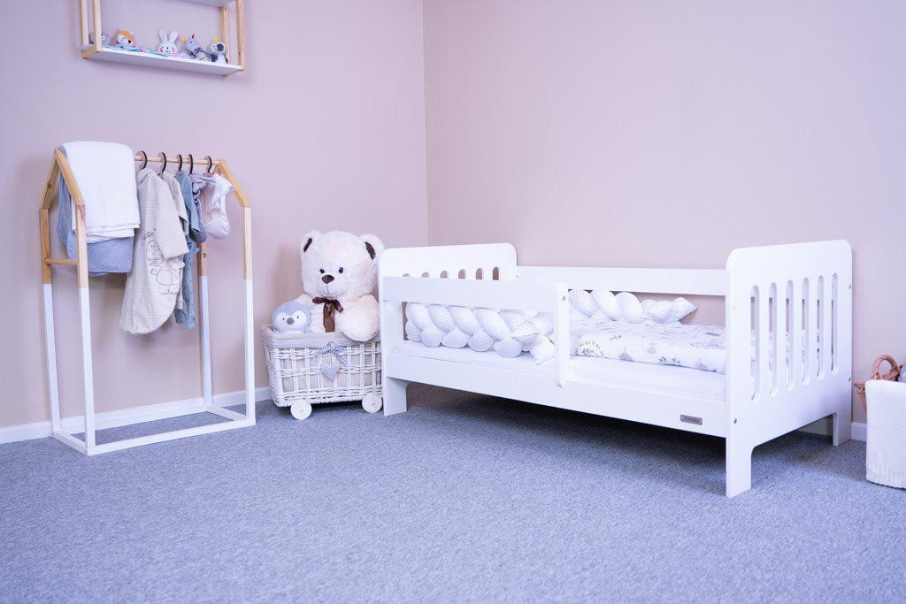 NEW BABY Dětská postel se zábranou New Baby Erik 140 x 70 cm bílá