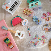 Dřevěná kytara Zvířata světa Sarah Betz Vilac 