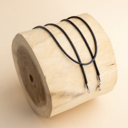 Černá zaplétaná šňůrka k rolničkám