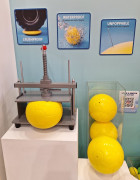 Sportovní míč Resistant 20 cm žlutý Androni 