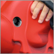 Kufřík odstrkovadlo pejsek červený s kolečky BIG