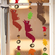 Kreativní sada První navlékání plstěná girlanda Veverka Haba