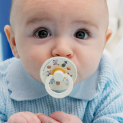 Dudlíky Moomin Colour kaučuk 0-6 m 2 ks Bibs