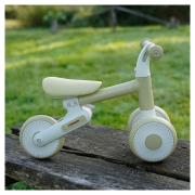 Odrážedlo Yuki Top Mark