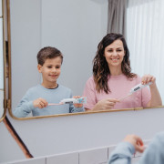 Dětská zubní pasta Junioe s jahodovou příchutí - 75 ml Suavinex