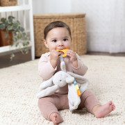 Hračka mazlíček s kousátkem zajíček Cozy Sylvi™ 0 m+ Ingenuity