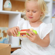 Edukační box Maxi 19–24 měsíců 6 ks