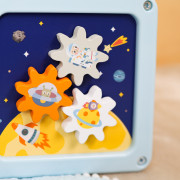 Kostka s aktivitami Vesmír