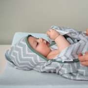 Mušelínová osuška Blenker s kapucí 100x70 cm KipKep