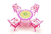 Nábytek pro panenky- stul+4 židle se sedáky 4barvy v sáčku 