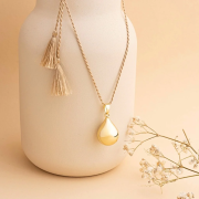 Hedvábná šňůrka k rolničkám - béžová 