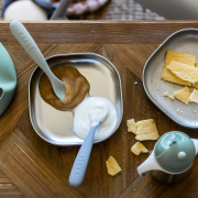 První lžičky silikonové 2 ks s pouzdrem Beaba