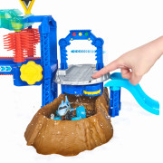 MONSTER JAM - Hrací set Megalodon Monster Wash, 1:64