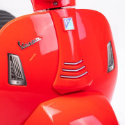 Dětská elektrická motorka Vespa červená Baby Mix