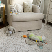 Hračka mazlíček s kousátkem zajíček Cozy Sylvi™ 0 m+ Ingenuity