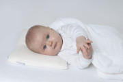 Polštář Aeroslim z pamětové pěny 36 x 26 cm BabyMatex