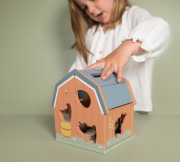 Domek s vkládacími tvary dřevěný Farma Little Dutch