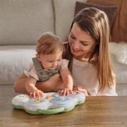 Hudební pult s bubínky Farmers Funday Tiny Love