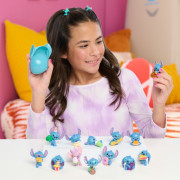 Figurka Stitch v kapsuli