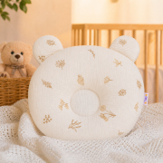 Mušelínový tvarovaný polštářek Louka Nature, béžová Baby Nellys