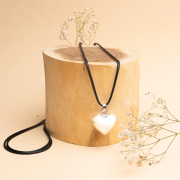 Černá zaplétaná šňůrka k rolničkám