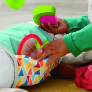 Fisher Price Lama pro hru na bříšku FXC36