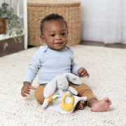 Hračka mazlíček s kousátkem zajíček Cozy Sylvi™ 0 m+ Ingenuity