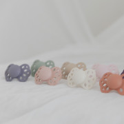 Infinity symetrické dudlíky silikon 6 - 36 měsíců 2 ks Bibs