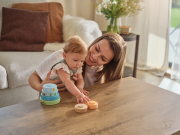 Nasazovací kroužky dřevěné Farmers Funday Tiny Love