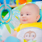 Lehátko vibrující Rainforest Vibes™ 0 m+ do 9 kg Bright Starts