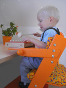 Pultík s područkami a botičkami k židli Baby Jitro 