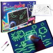 Kreslící tabulka svítící ve tmě