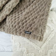 Deka Mazlík hnědá