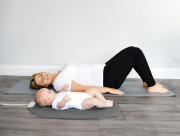 Baby Yoga Hrací podložka Shnuggle