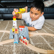 Tunel s majákem a heliportem Bigjigs Rail