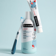 Dětská zubní pasta Junioe s jahodovou příchutí - 75 ml Suavinex