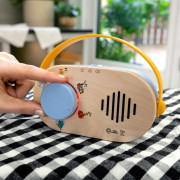 Hračka hudební rádio Discovery Radio™ HAPE Baby Einstein