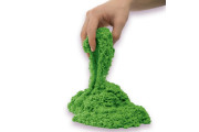 Balení zeleného písku 0,9 kg Kinetic Sand 