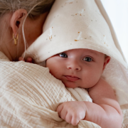 Osuška s kapucí 75 x 75 cm Little Dutch