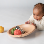 Mísa s míčky pro hru na bříšku Taf Toys