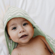 Mušelínová osuška Blenker s kapucí 100x70 cm KipKep