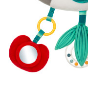 Závěsná senzorická hračka panda s chrastítkem a zrcátkem Akuku