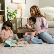 Hračka mazlíček s kousátkem zajíček Cozy Sylvi™ 0 m+ Ingenuity