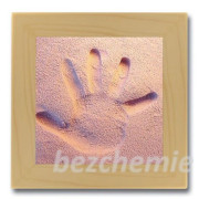 Otisk ručičky nebo nožičky v písku -růžový s rámečkem