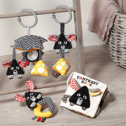 Kontrastní. smyslové chrastítko Mouse Baby Ono