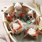 Senzorická textilní kostka Cow Bingo BabyOno