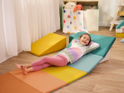 Pěnová podložka skládací WonderTumble B-Toys