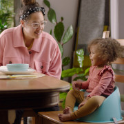 Podsedák na jídelní židličku My Spot™ 6 m+, do 15 kg Ingenuity