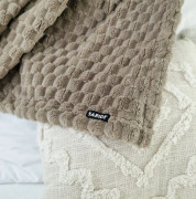 Deka Mazlík hnědá